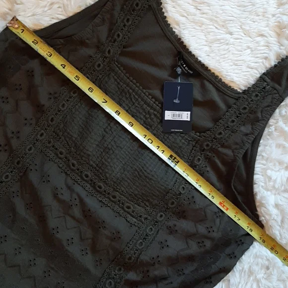 Lucky Brand Olive Green embroidered top, size large, NWT - Picture 8 of 10